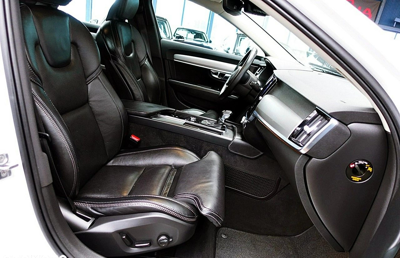 Volvo V90 Cross Country cena 219900 przebieg: 85000, rok produkcji 2020 z Kętrzyn małe 781